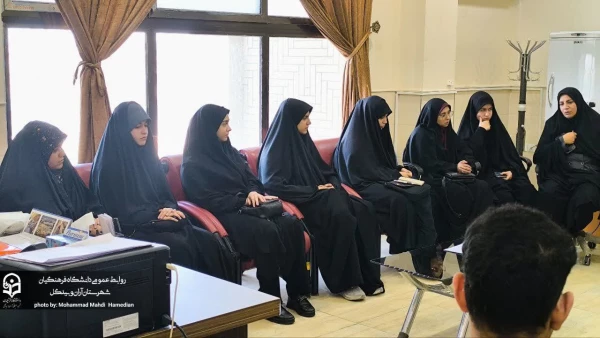 بررسی مسائل، ظرفیت ها و نیازهای دانشگاه فرهنگیان مرکز امام خمینی (ره)کاشان با حضور تیم مدیریتی دانشگاه فرهنگیان  اصفهان  9
