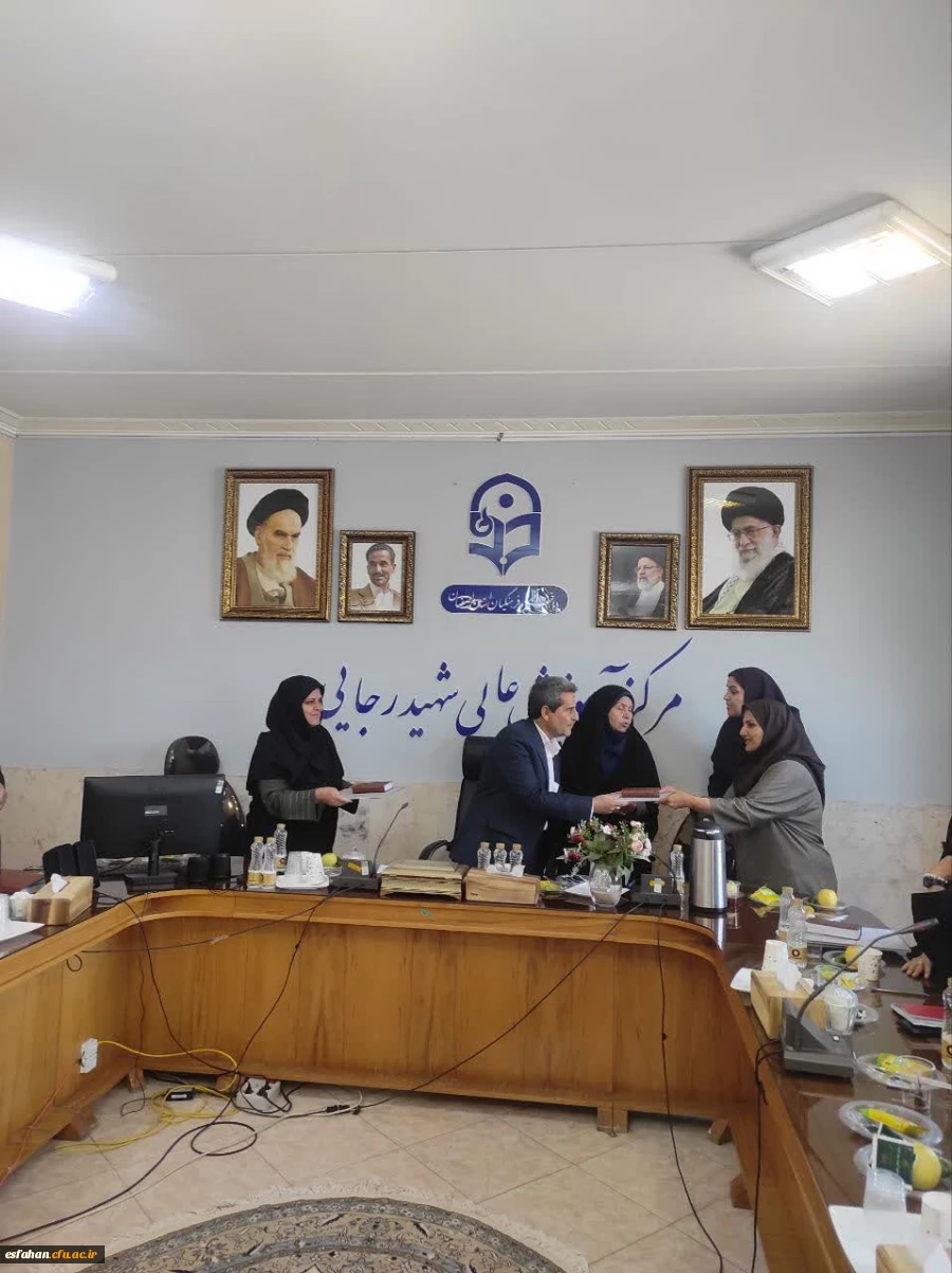 برگزاری اولین جلسه شورای آموزشی استان با حضور معاون آموزشی و پژوهشی استان 8