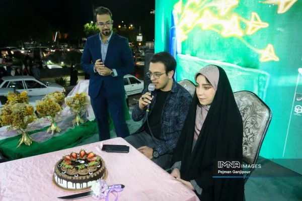 درخشش دانشگاه فرهنگیان اصفهان در ترویج فرهنگ ازدواج آسان؛ برگزاری جشن نمادین ازدواج زوج دانشجو معلم در اجتماع مردمی
اصفهان 6