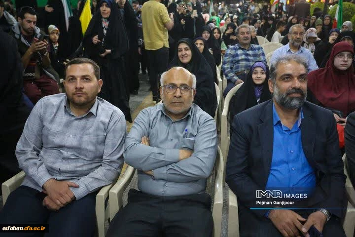 درخشش دانشگاه فرهنگیان اصفهان در ترویج فرهنگ ازدواج آسان؛ برگزاری جشن نمادین ازدواج زوج دانشجو معلم در اجتماع مردمی
اصفهان 8