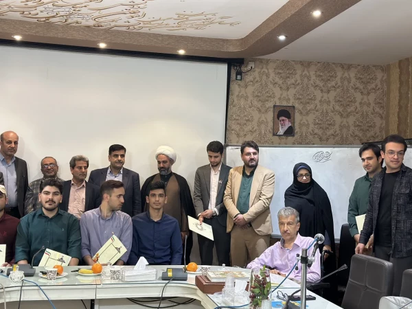 برگزاری مراسم گرامیداشت روز ارتباطات و روابط عمومی در دانشگاه فرهنگیان اصفهان 2