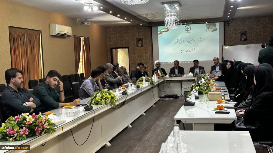 برگزاری مراسم گرامیداشت روز ارتباطات و روابط عمومی در دانشگاه فرهنگیان اصفهان 3