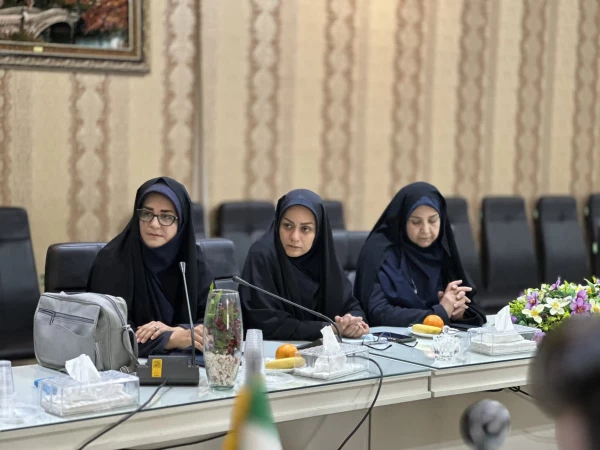 برگزاری مراسم گرامیداشت روز ارتباطات و روابط عمومی در دانشگاه فرهنگیان اصفهان 8