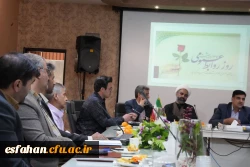 برگزاری مراسم گرامیداشت روز ارتباطات و روابط عمومی در دانشگاه فرهنگیان اصفهان 12