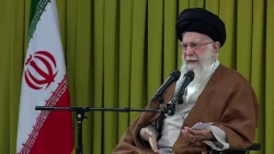 بیانات رهبر معظم انقلاب حضرت آیت الله خامنه ای به مناسبت گرامیداشت روز معلّم 28