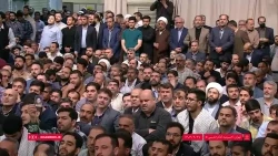 دانشگاه فرهنگیان متعلق به آموزش و پرورش است. اینکه حالا گاهی بین بعضی از محافل صحبت شده که این را ملحق کنند به فلان دانشگاه دیگر، این مصلحت نیست. این مال آموزش و پرورش است باید در اختیار آموزش و پرورش باشد. دانشگاه فرهنگیان محل تربیت همان عنصری است که آن 